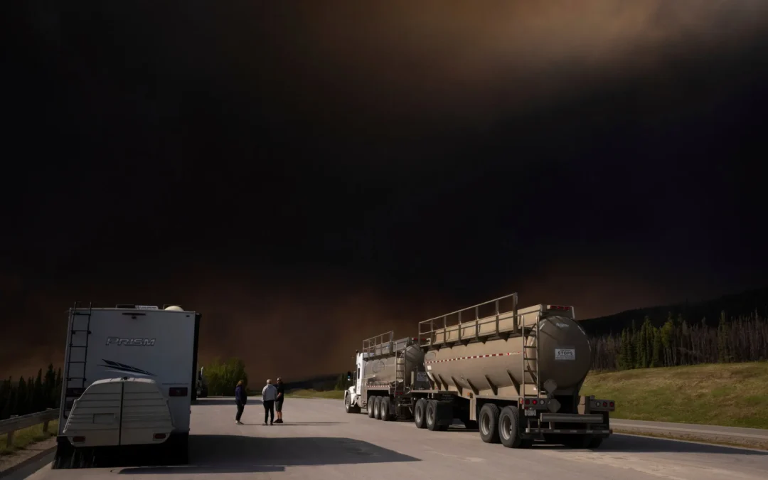 Incendios forestales sin control arrasan Manitoba y Saskatchewan