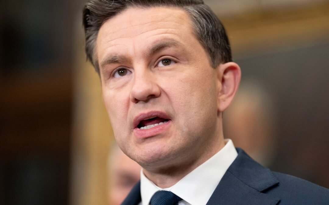 Poilievre pide ‘límites severos’ al crecimiento de la población canadiense