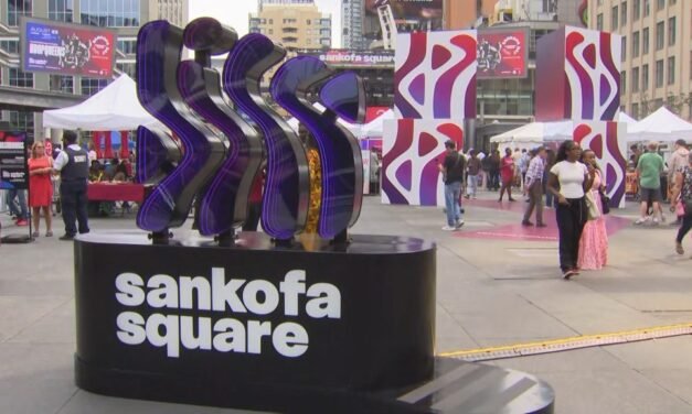 Los ingresos de Sankofa Square (Yonge–Dundas Square) se desaceleran por la caída de eventos y múltiples protestas